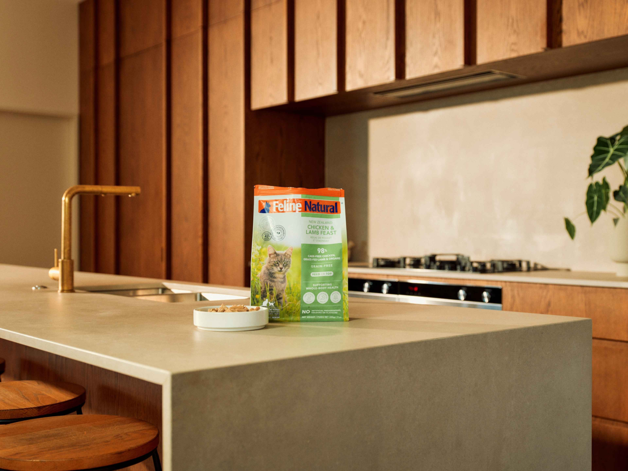 Feline Natural: Nourishment Tailored for Cats