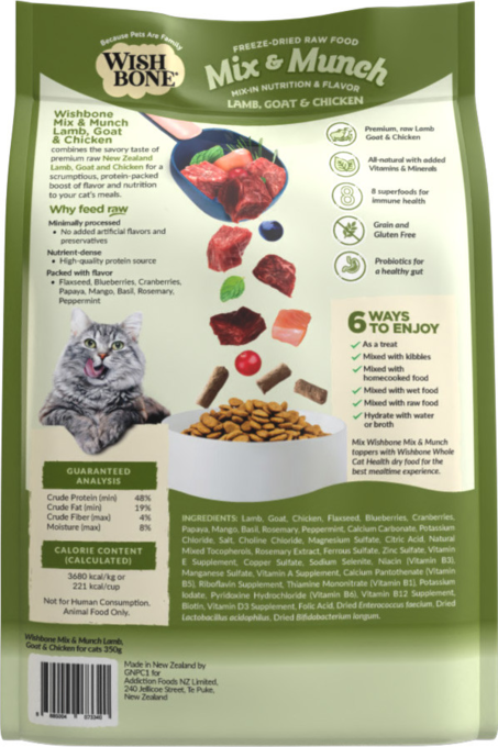 Wishbone Mix & Munch Lamb Goat & Chicken Freeze Dried Cat Food Topper - Product Image 1